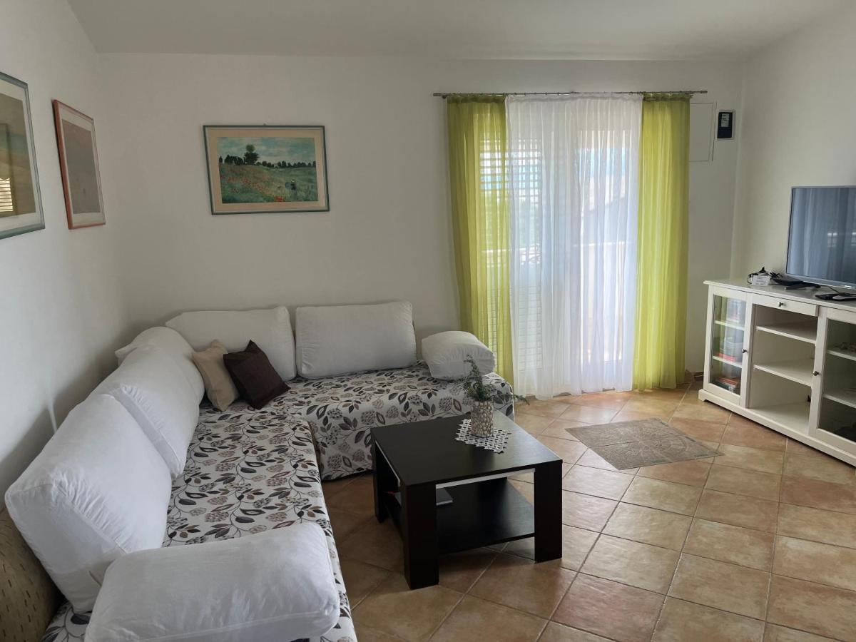Apartments Jasna Ražanac Extérieur photo